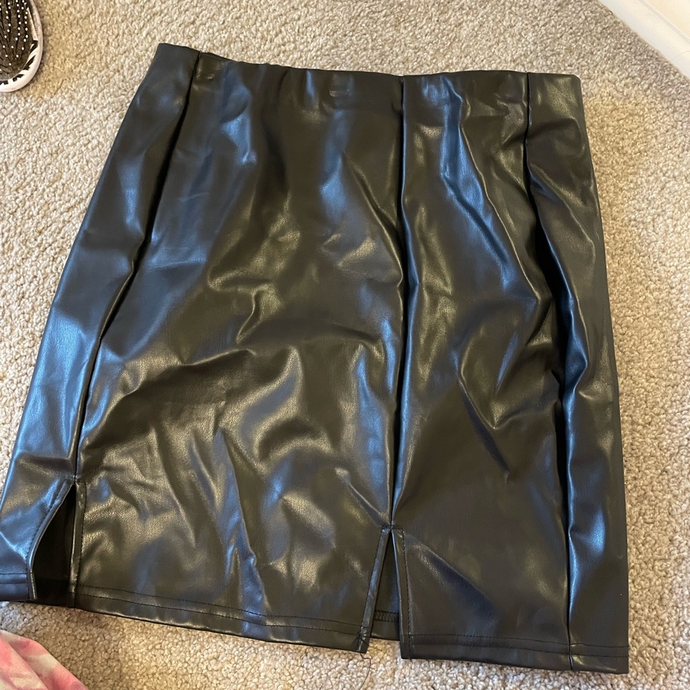 Black mini skirt